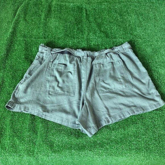 Terra & Sky Elastic Waist Loose Fit Paper Bag Green Belted Shorts Plus Size 2X - Picture 12 of 14